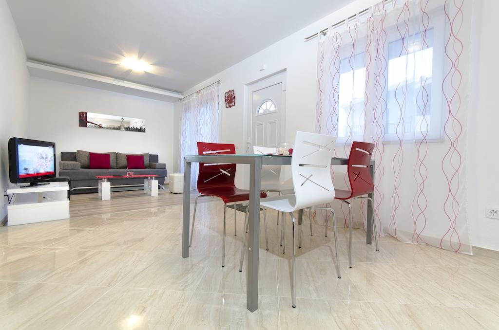 City Apartments Nada Makarska Bilik gambar