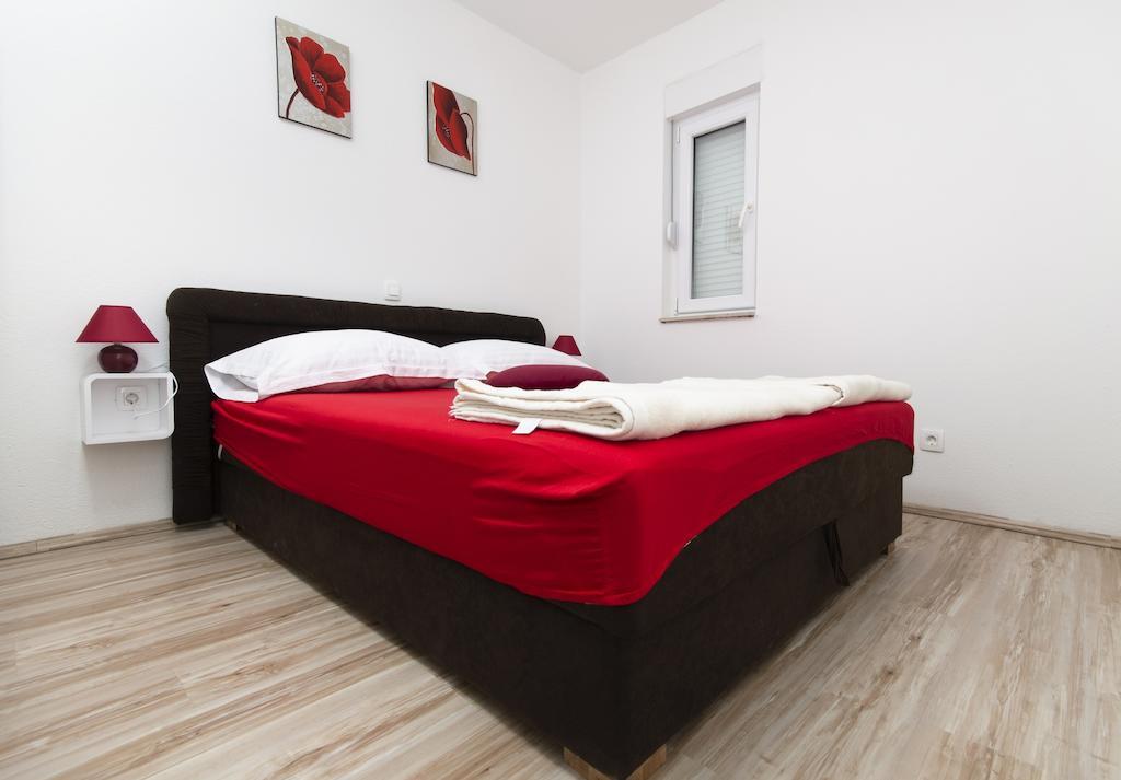 City Apartments Nada Makarska Bilik gambar